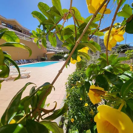 Sol Y Mar Apartment *
